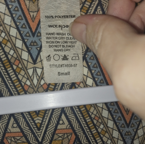 Funky Blouse - Picture 3 of 5